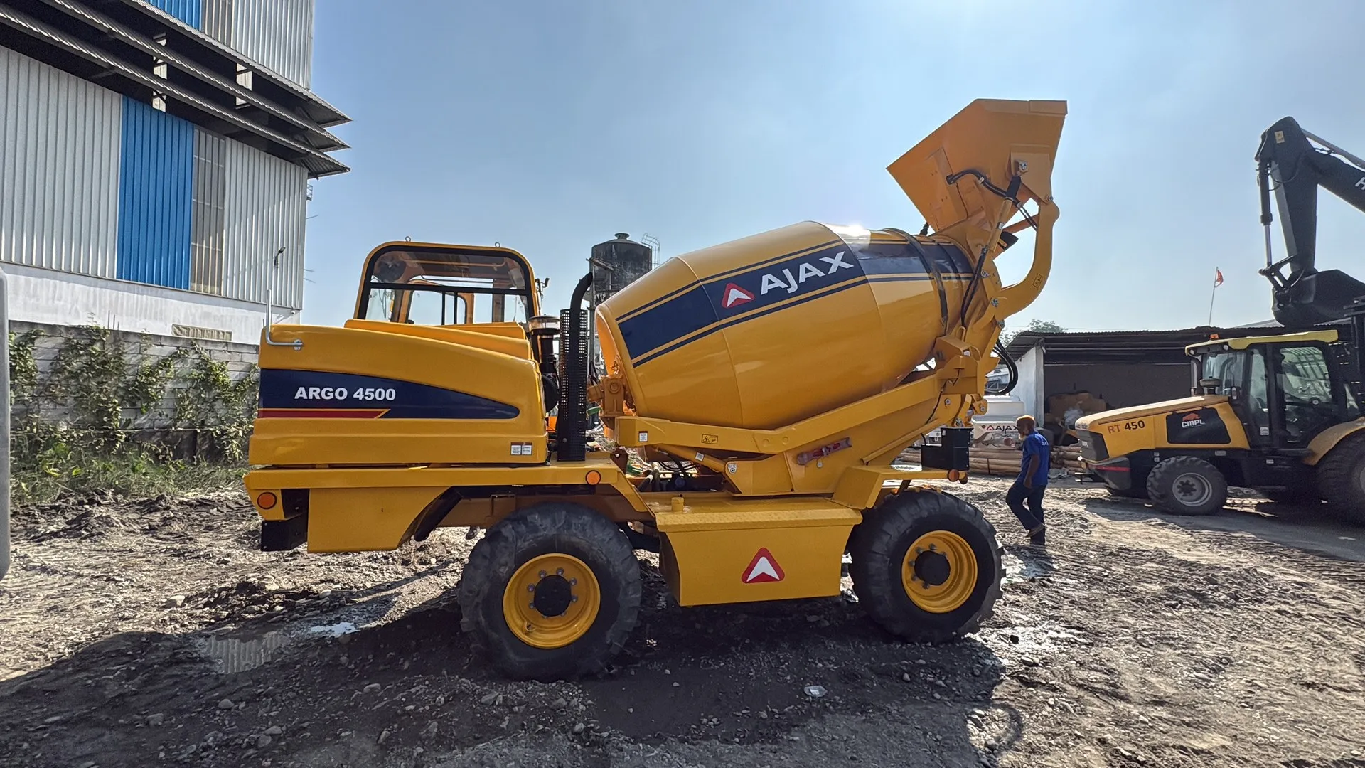 Heavy Foundation Machinery