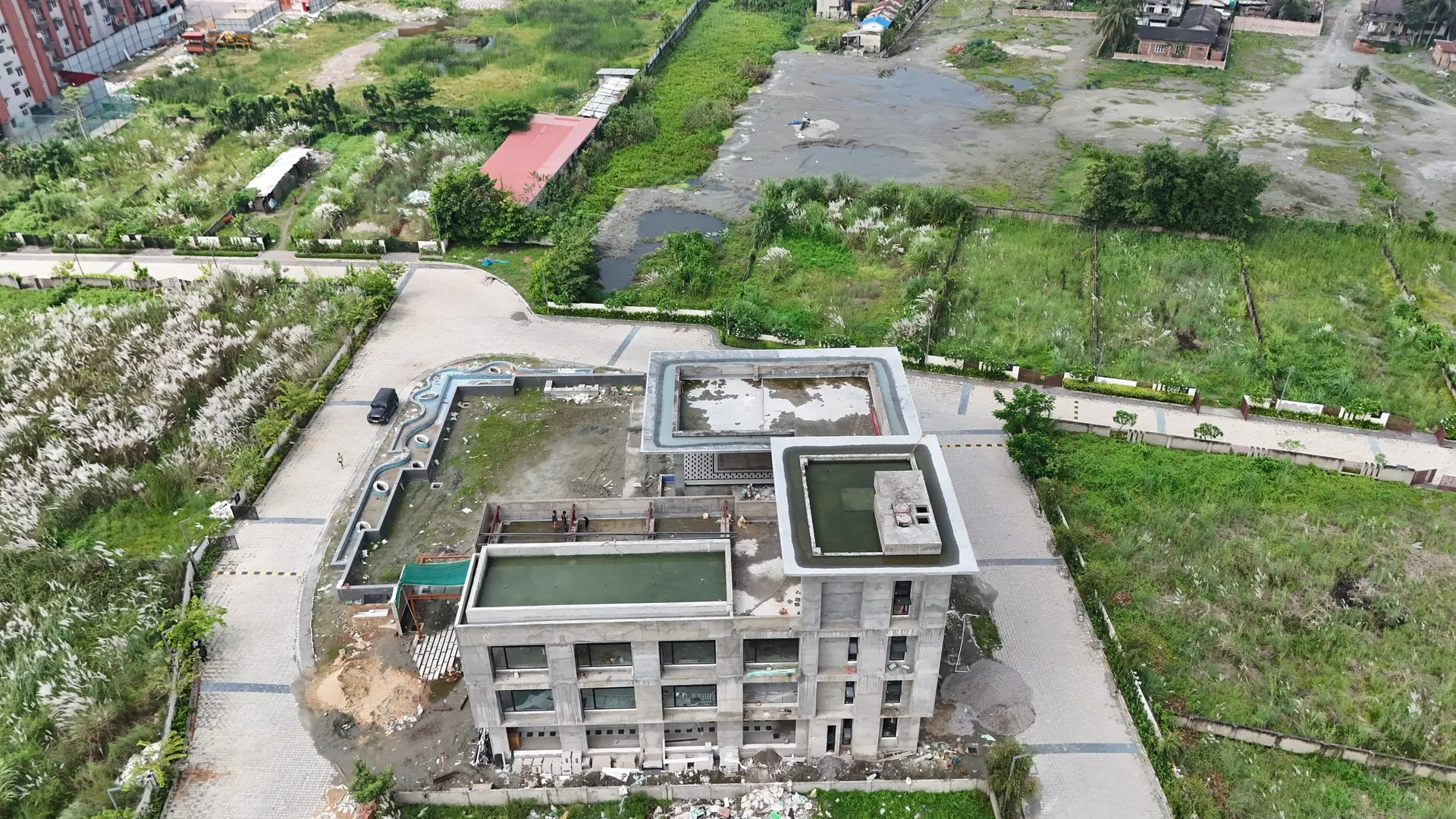 Club House multi-level structure and roof terrace