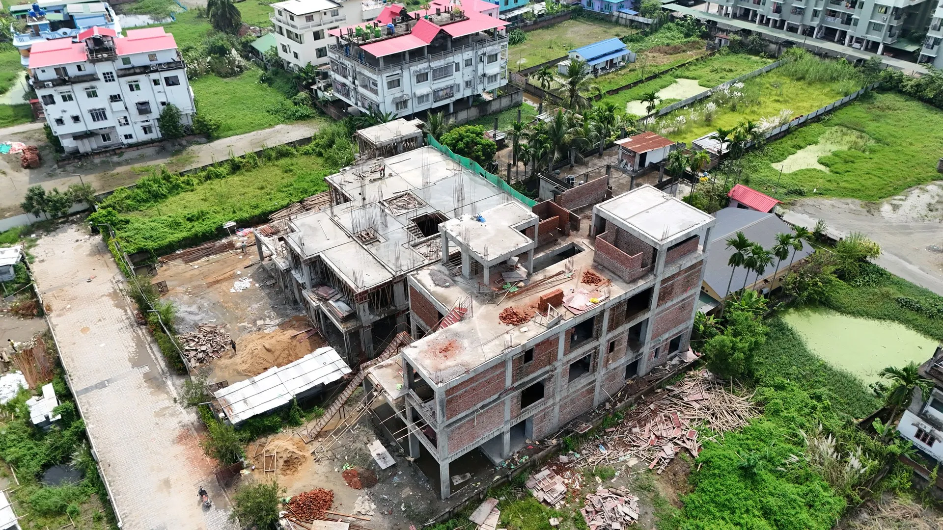 Duplex upper floor formwork and site layout