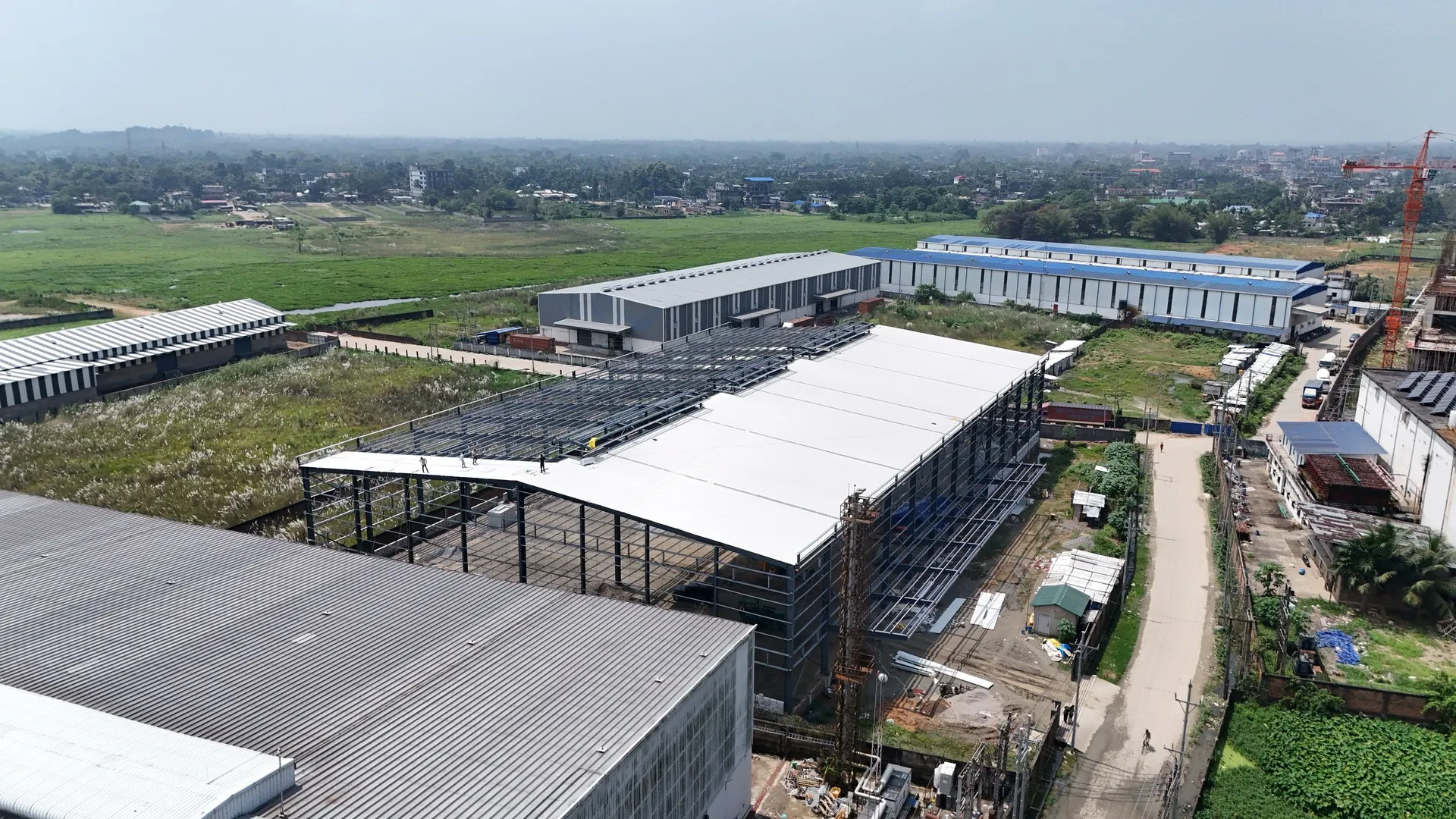 Industrial shed roofing panels installation