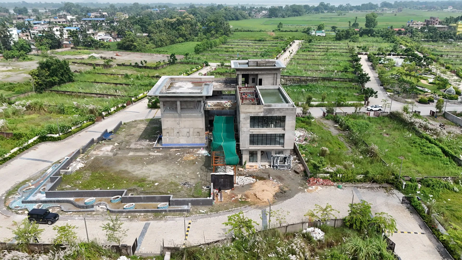 Structural columns and first floor slab
