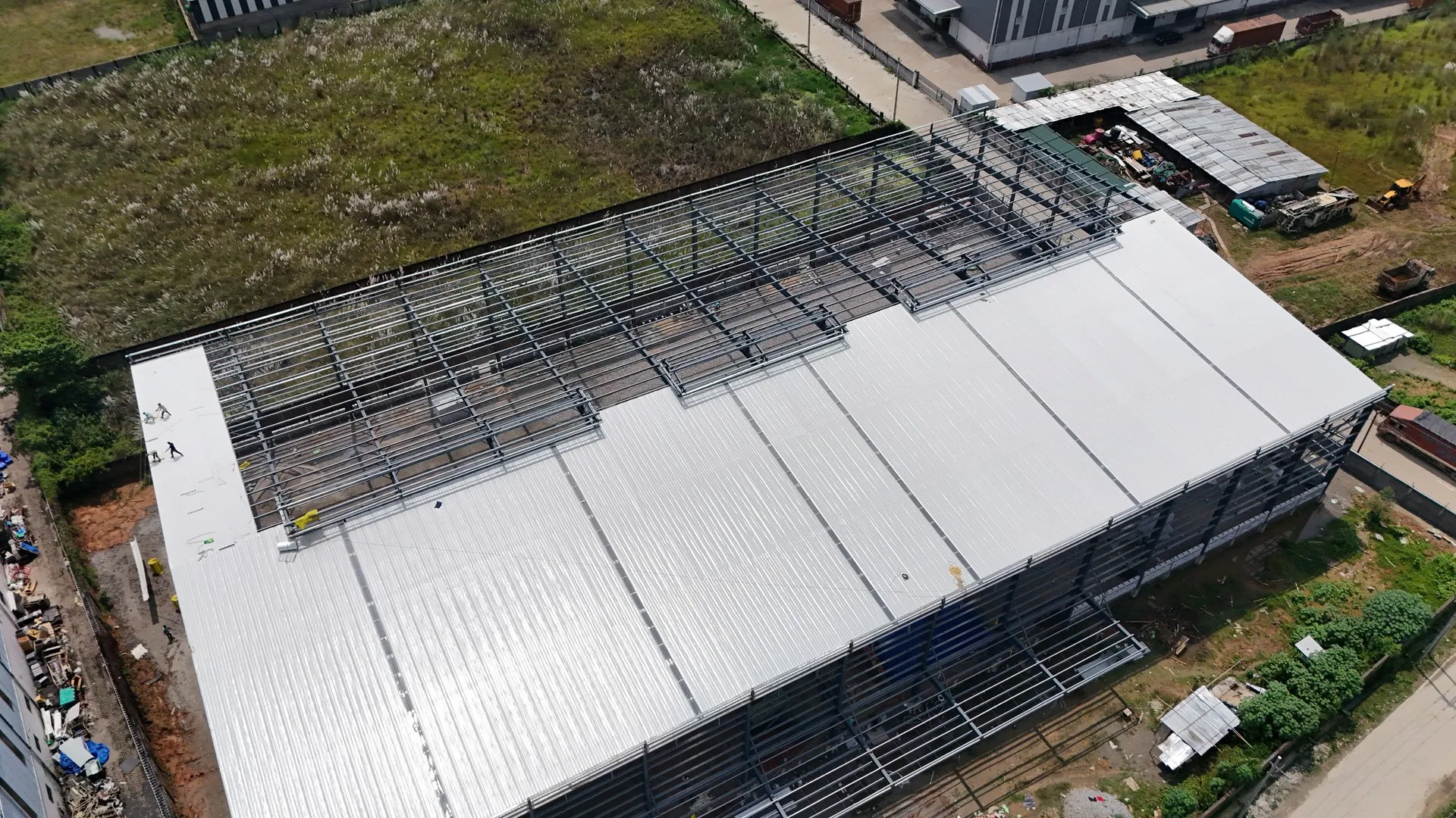 Loading dock foundation and perimeter walls